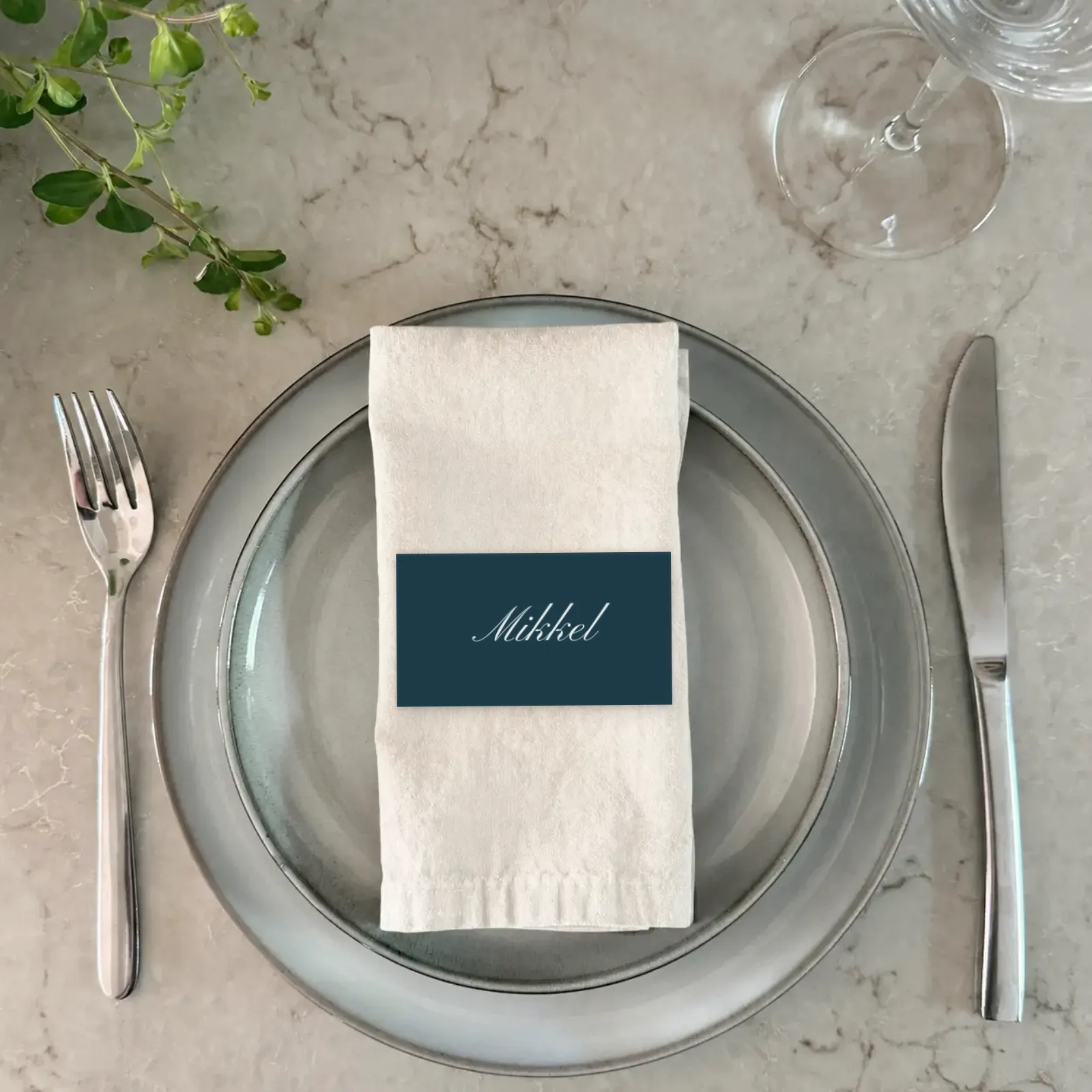 Bordkort til bryllup - elegant marineblåt