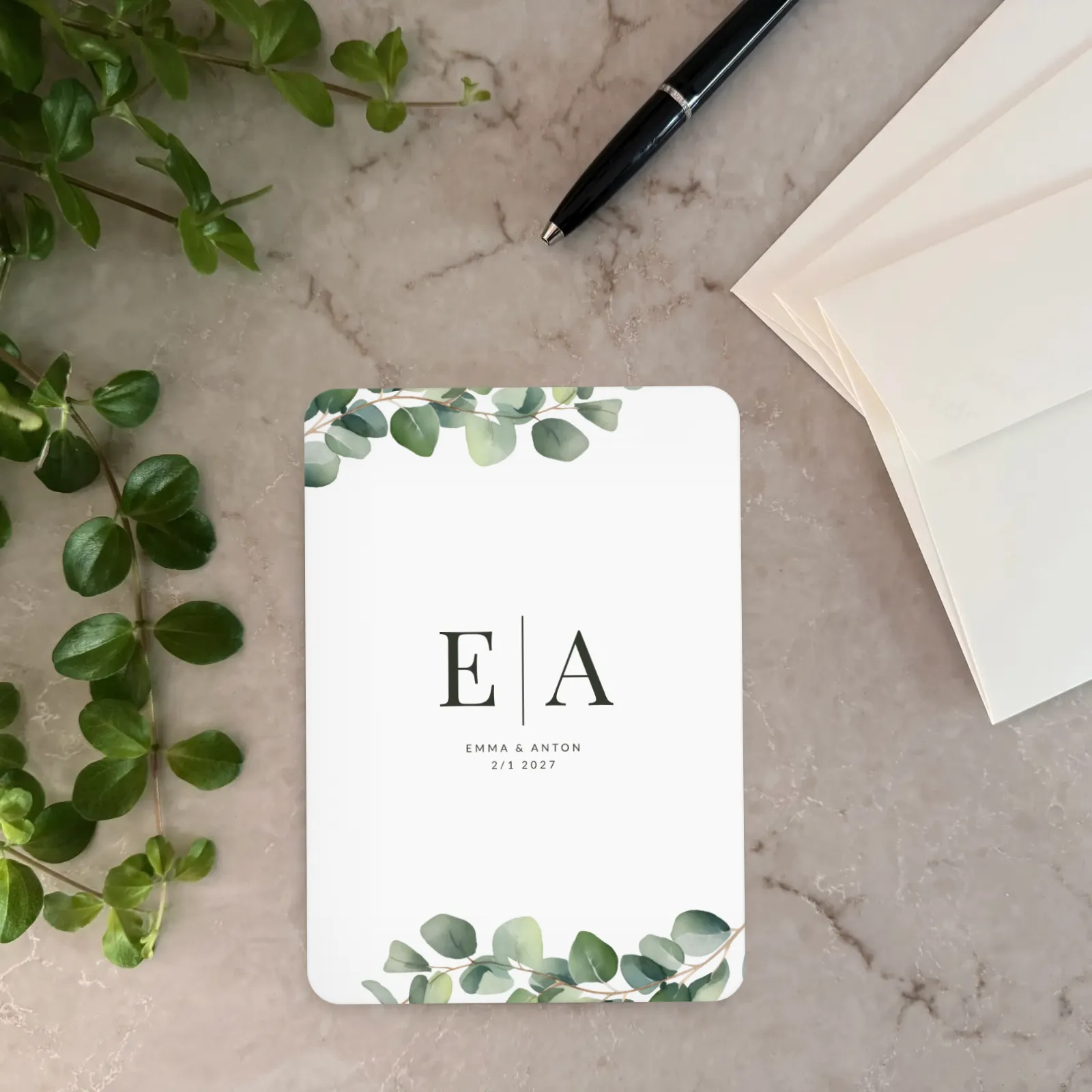 Save the date-kort - Eucalyptusblad och monogram